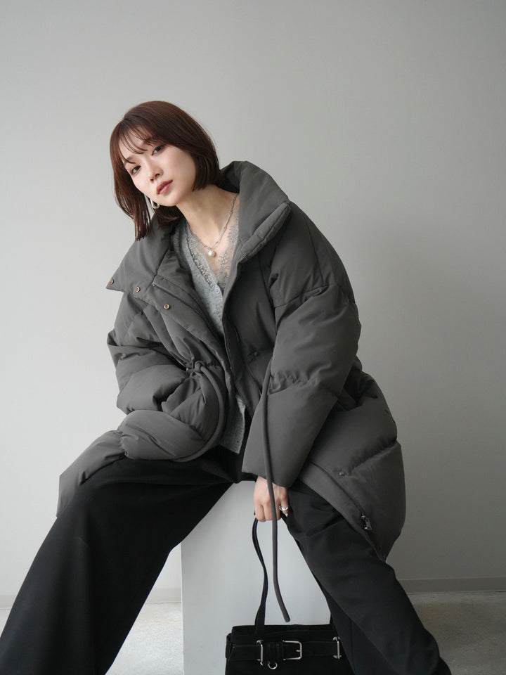 [20%オフ]スタンドカラーウエストベルトミドルダウンコート/gray