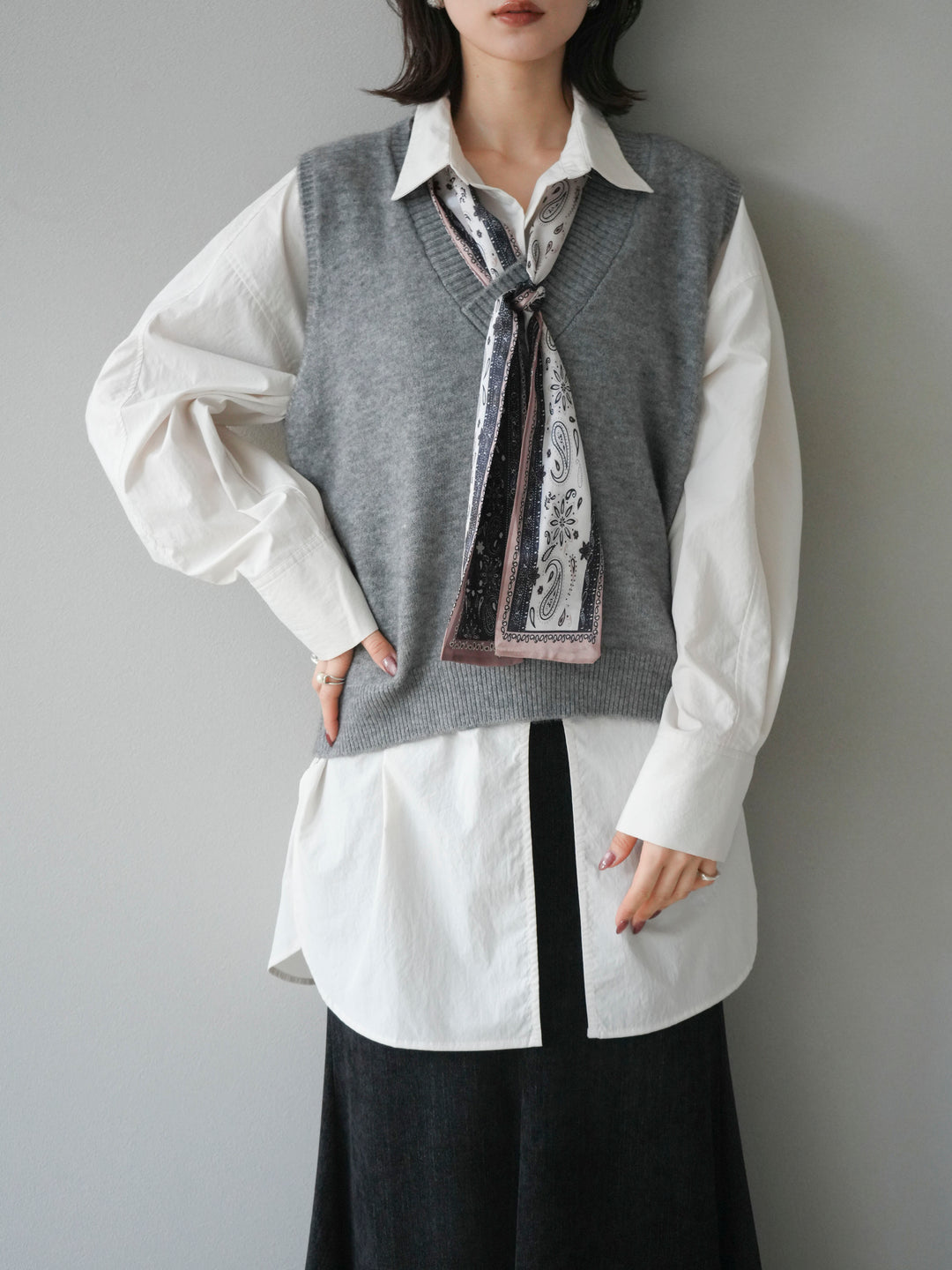 [予約]スカーフ付きニットベスト/gray