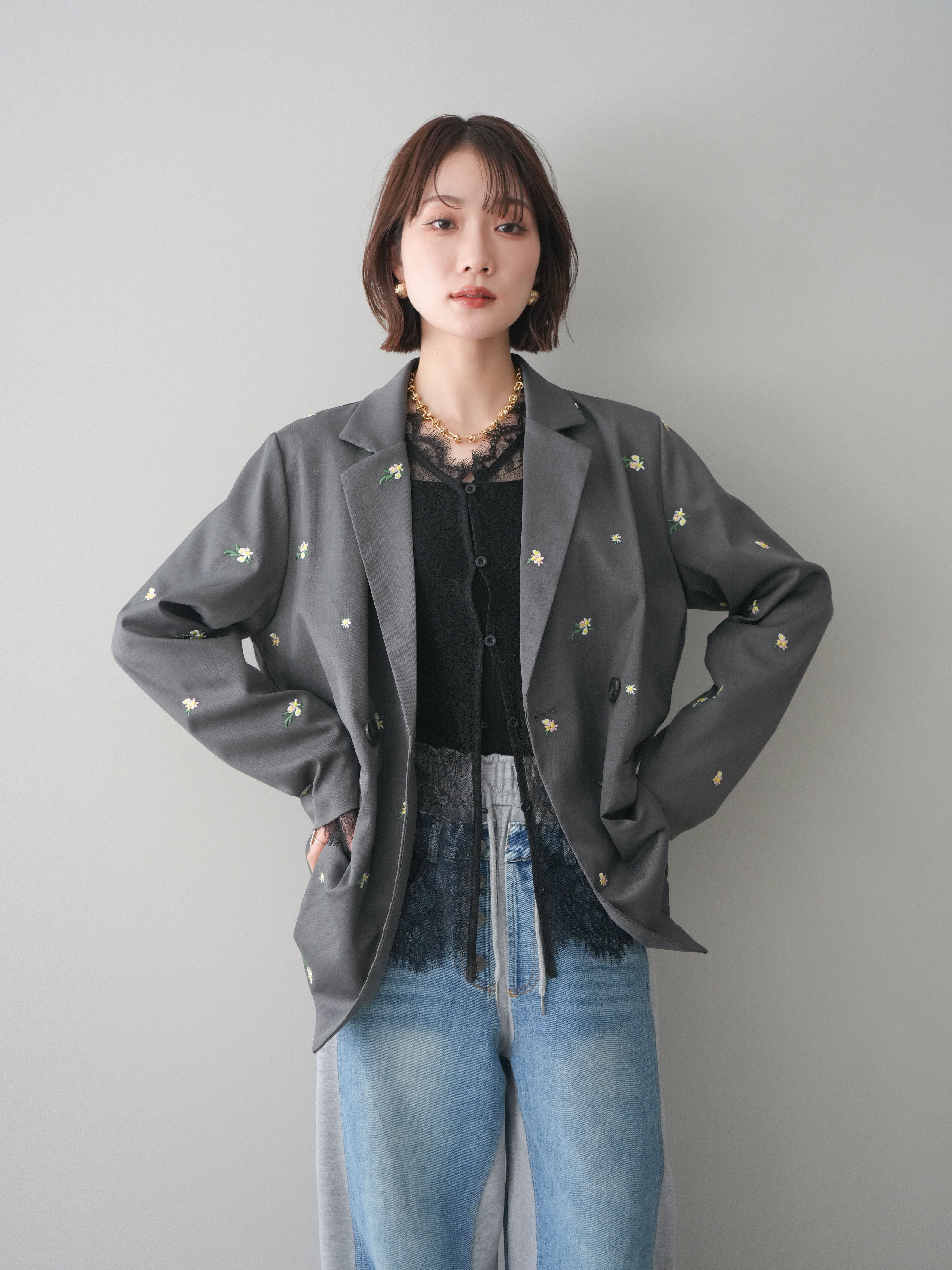 予約]フラワー刺繍テーラードジャケット/gray – Lumier