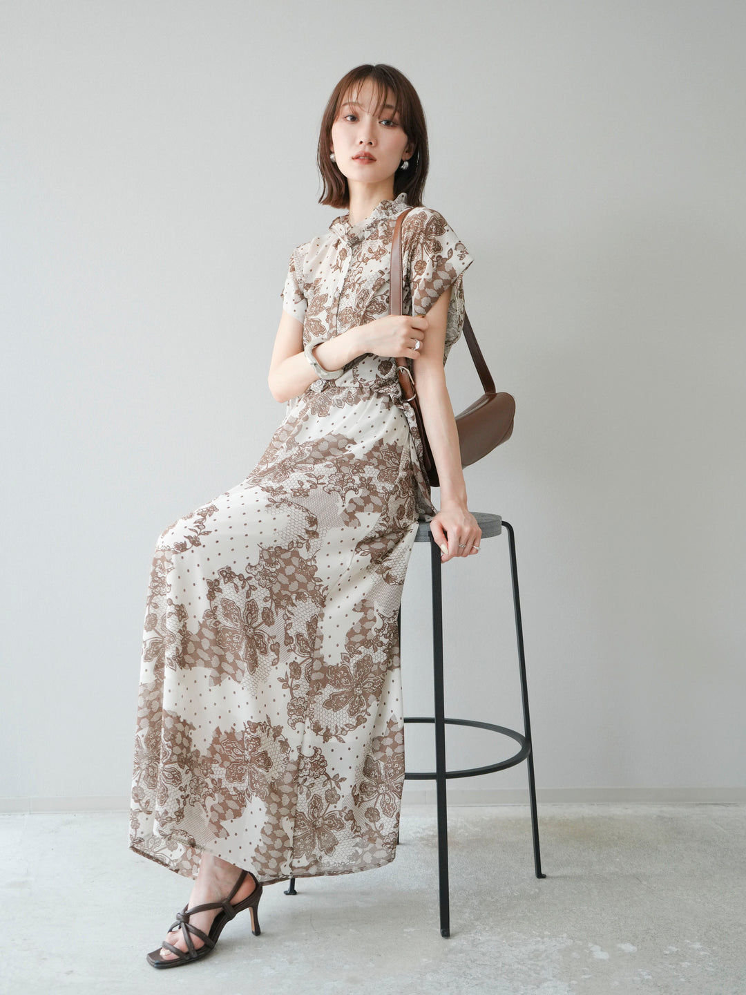 [SET] 花朵圖案法式袖襯衫 + 花朵圖案喇叭裙 (2 套)