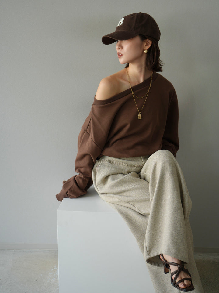[予約]オフショルスウェットプルオーバー/ブラウン