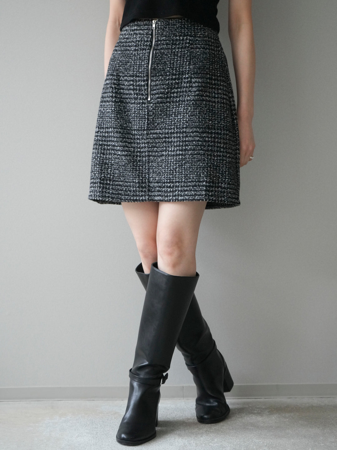 [予約]フロントZIPアソート柄ミニスカート/black