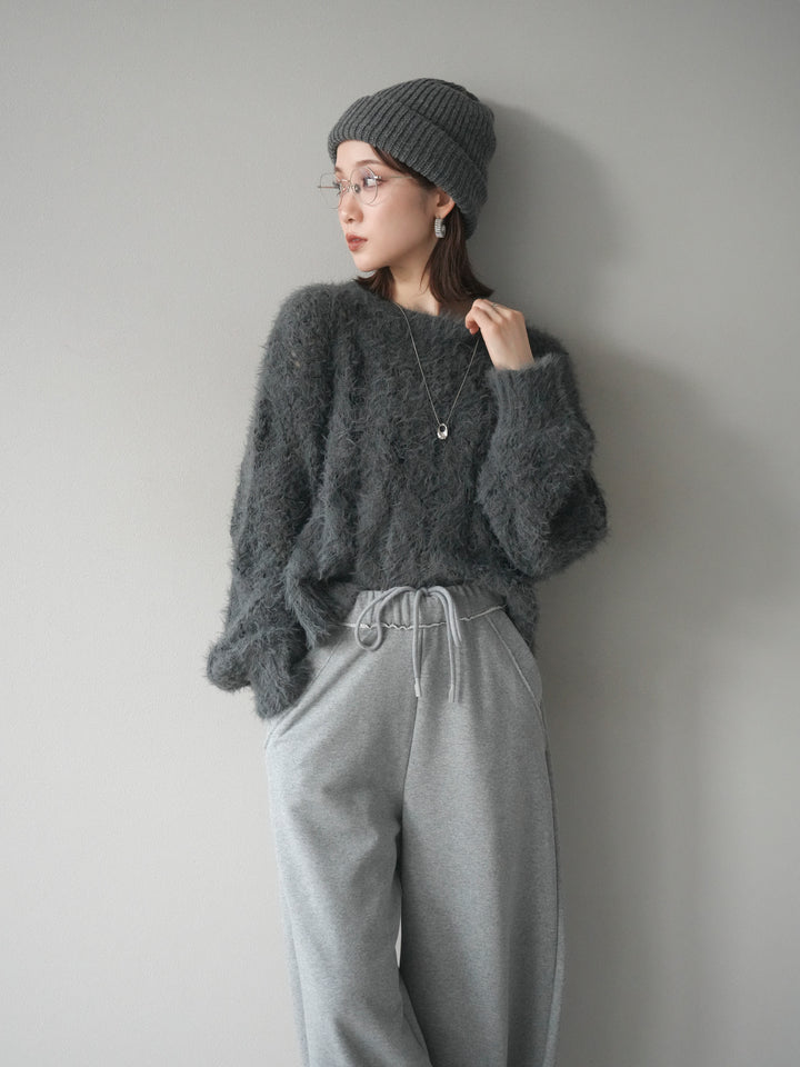 [予約]モール×フェザー透かし編みニットプルオーバー/black
