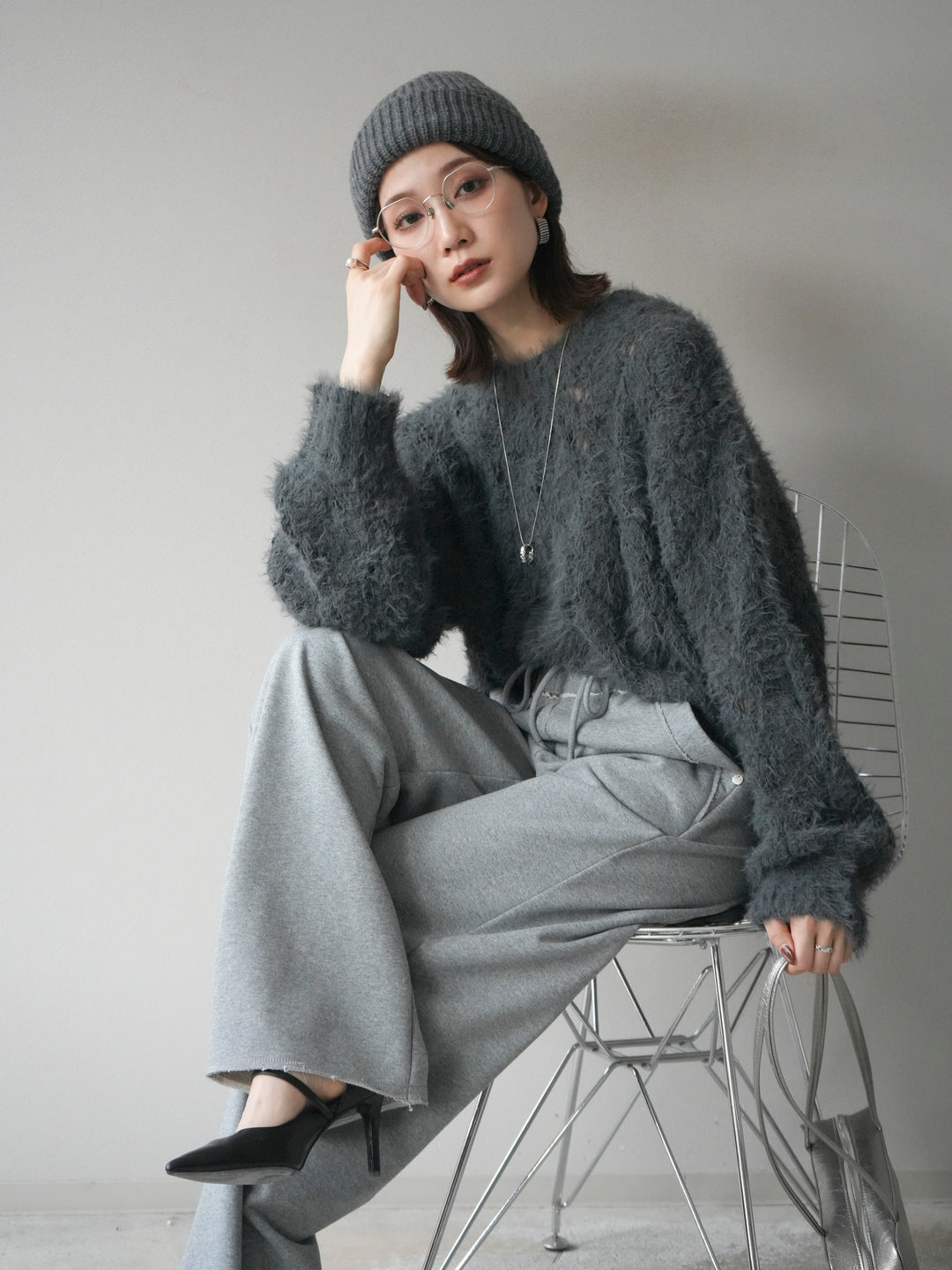 [予約]モール×フェザー透かし編みニットプルオーバー/black