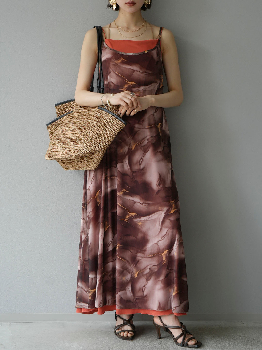 [Pre-order] Nuanced pattern tulle layered cami dress/brown