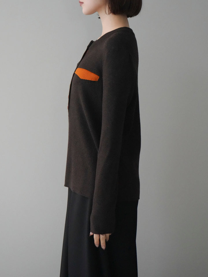 【預購】雙色拼接口袋亨利領針織衫/棕色