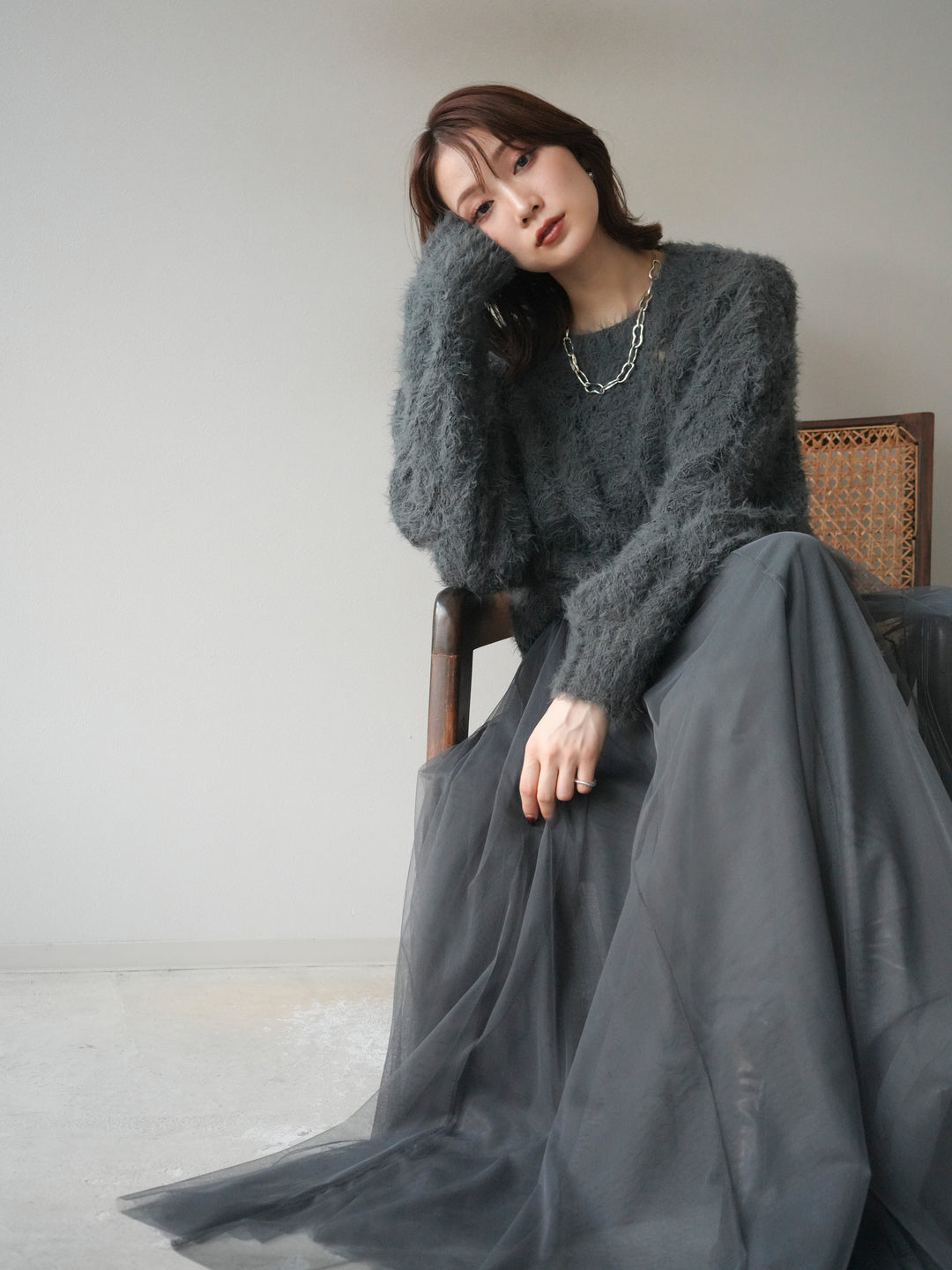 [予約]モール×フェザー透かし編みニットプルオーバー/black