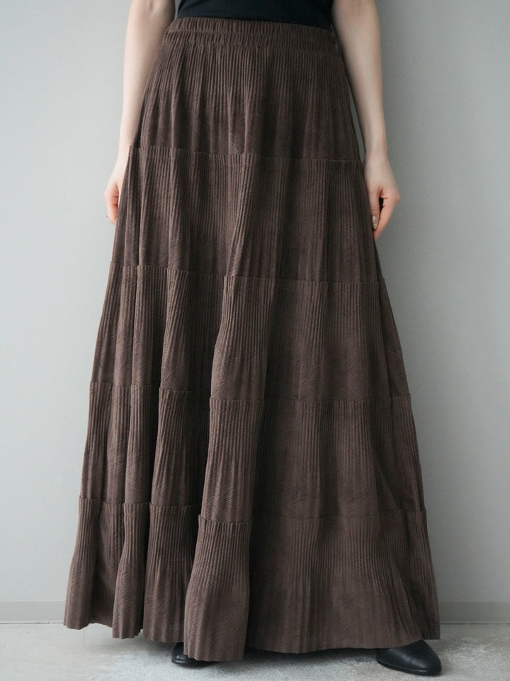 [予約]型押しスエードティアードプリーツスカート/brown