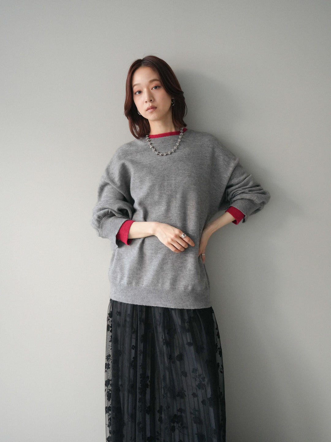 [SET]ヘンリーネック配色レイヤードニットプルオーバー+フラワーフロッキーチュールプリーツスカート(2set)