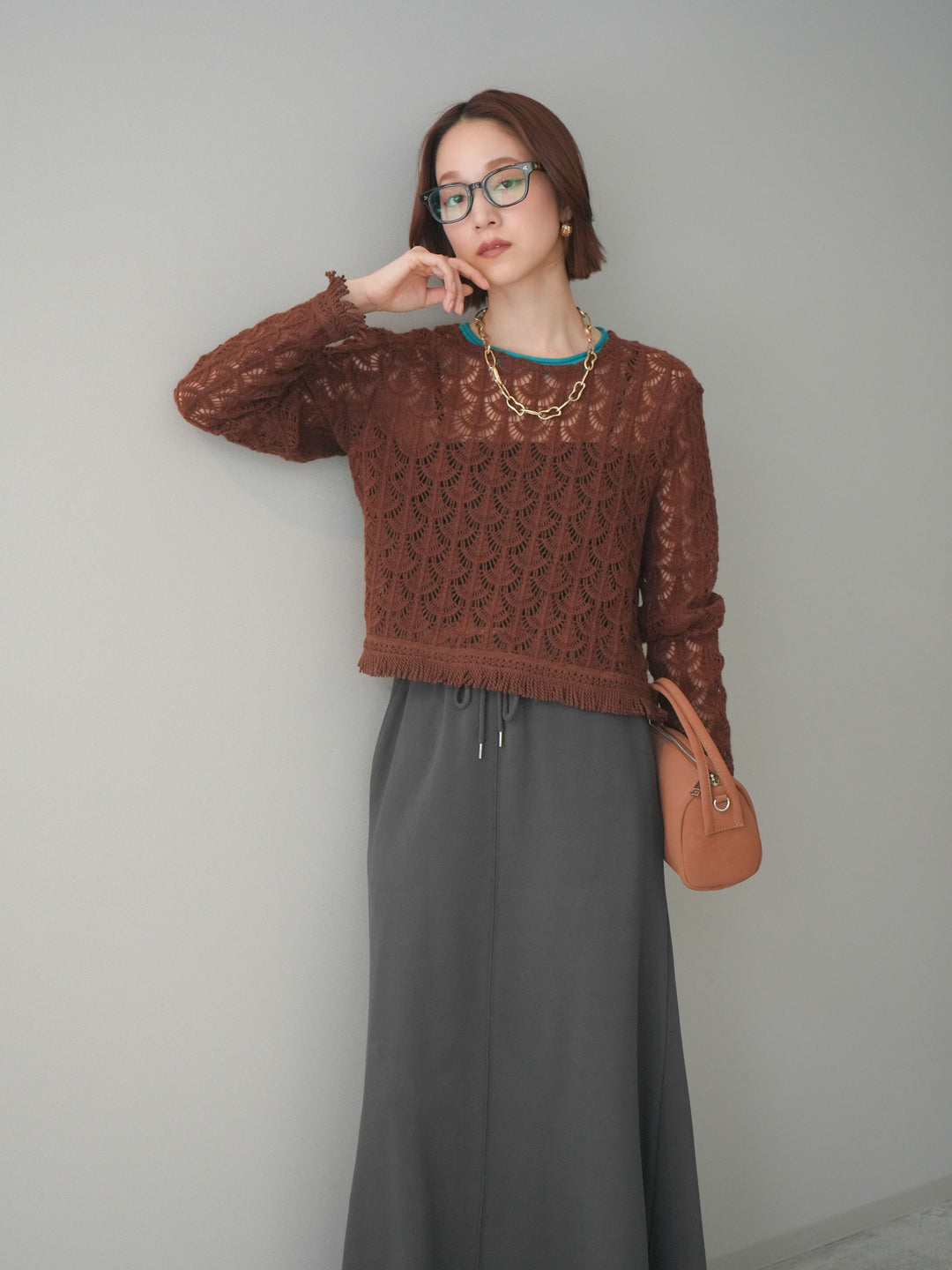 [予約]扇透かし編みクロップドニットプルオーバー/brown