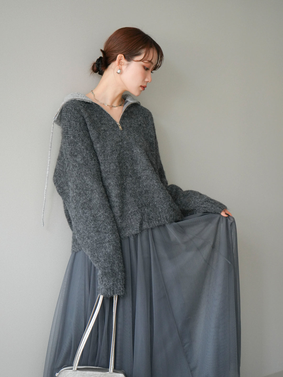 [予約]バイカラージップニットプルオーバー/charcoal