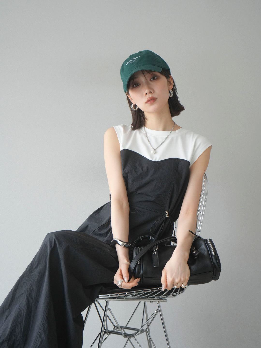 [SET] 剪裁對接尼龍洋裝 + 可選飾品套裝 (2 套)