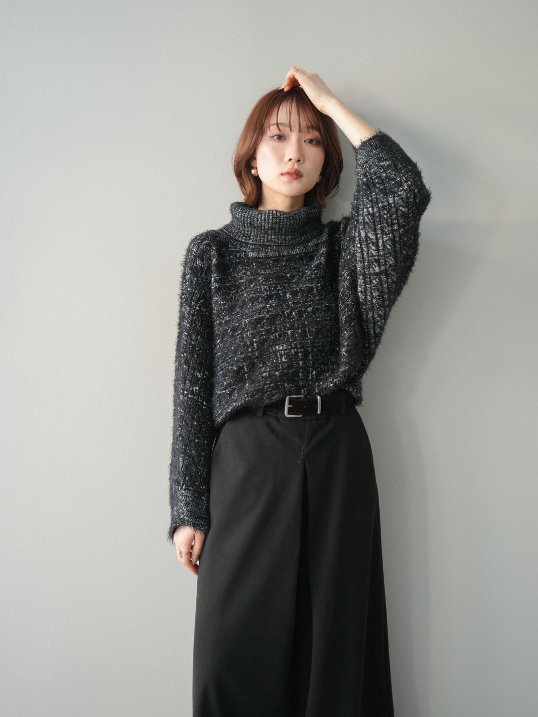 [予約]オフタートルケーブル編みニットプルオーバー/black