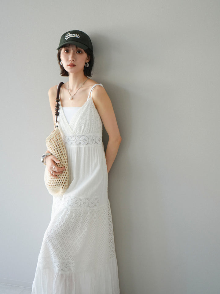 [SET] 蕾絲花邊吊帶裙+網紗羅紋罩杯吊帶背心（2件組）