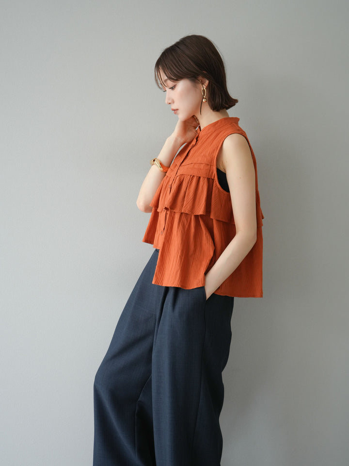 [予約]ドビーストライプアシンメトリーフリルノースリブラウス/テラコッタ