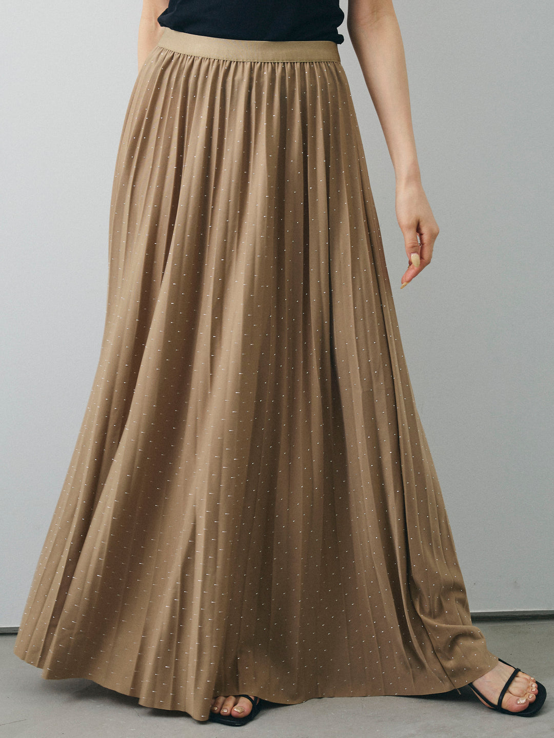 [予約]ラインストーンプリーツスカート/ベージュ