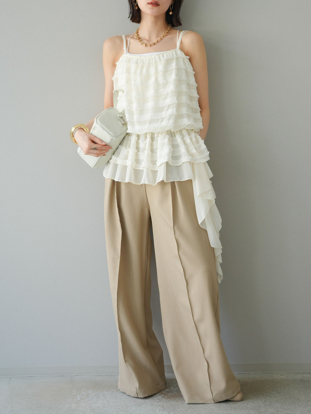 【預購】荷葉邊流蘇吊帶衫/象牙白