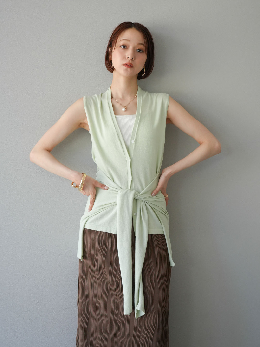 [SET]腰巻きデザインノースリーブニットカーディガン+ウェーブパイピングタイトスカート(2set)