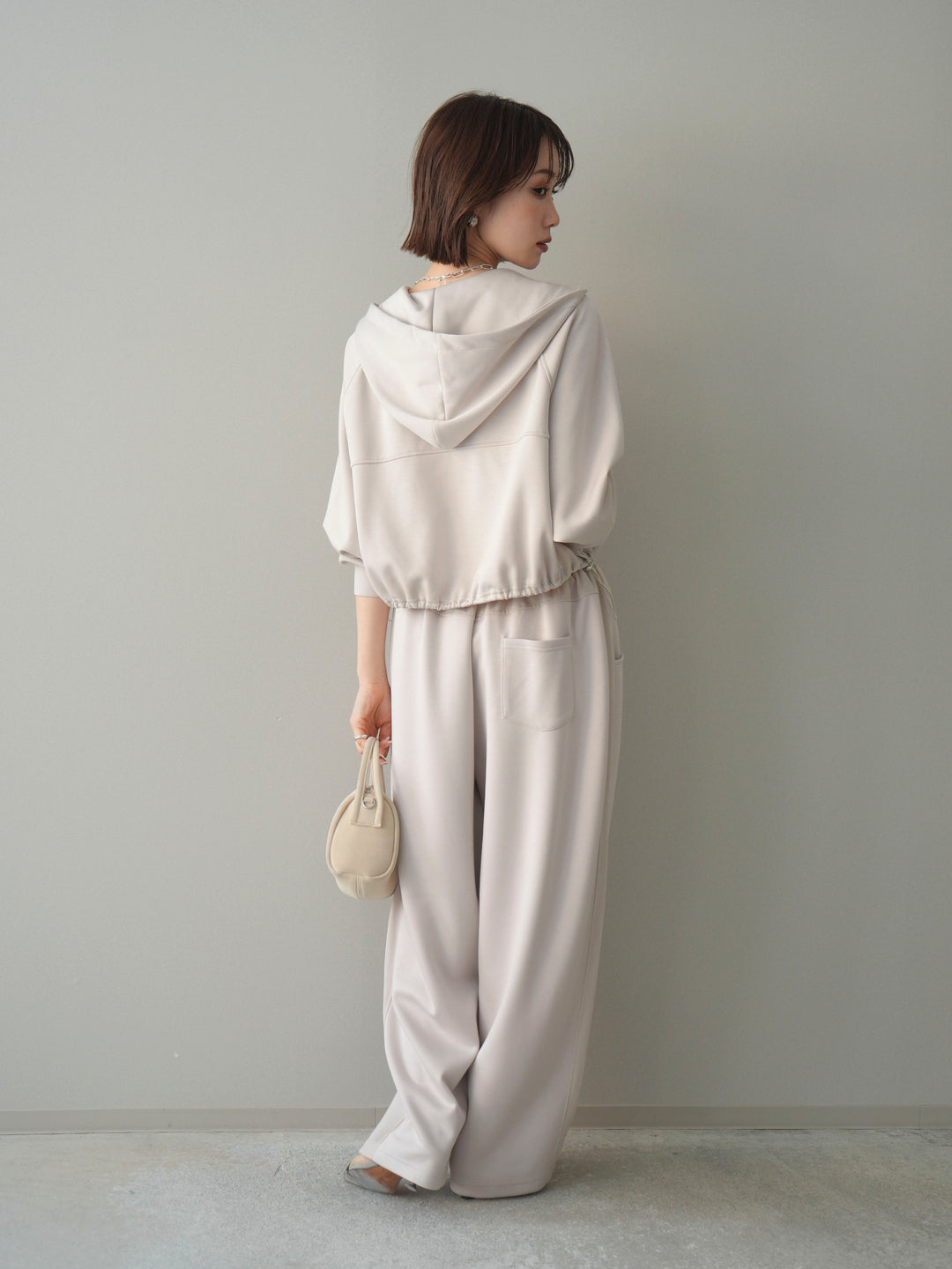 [SET]バイカラー異素材ライトポンチクロップドZIPフーディー+バイカラー異素材サイドラインライトポンチパンツ(2set)