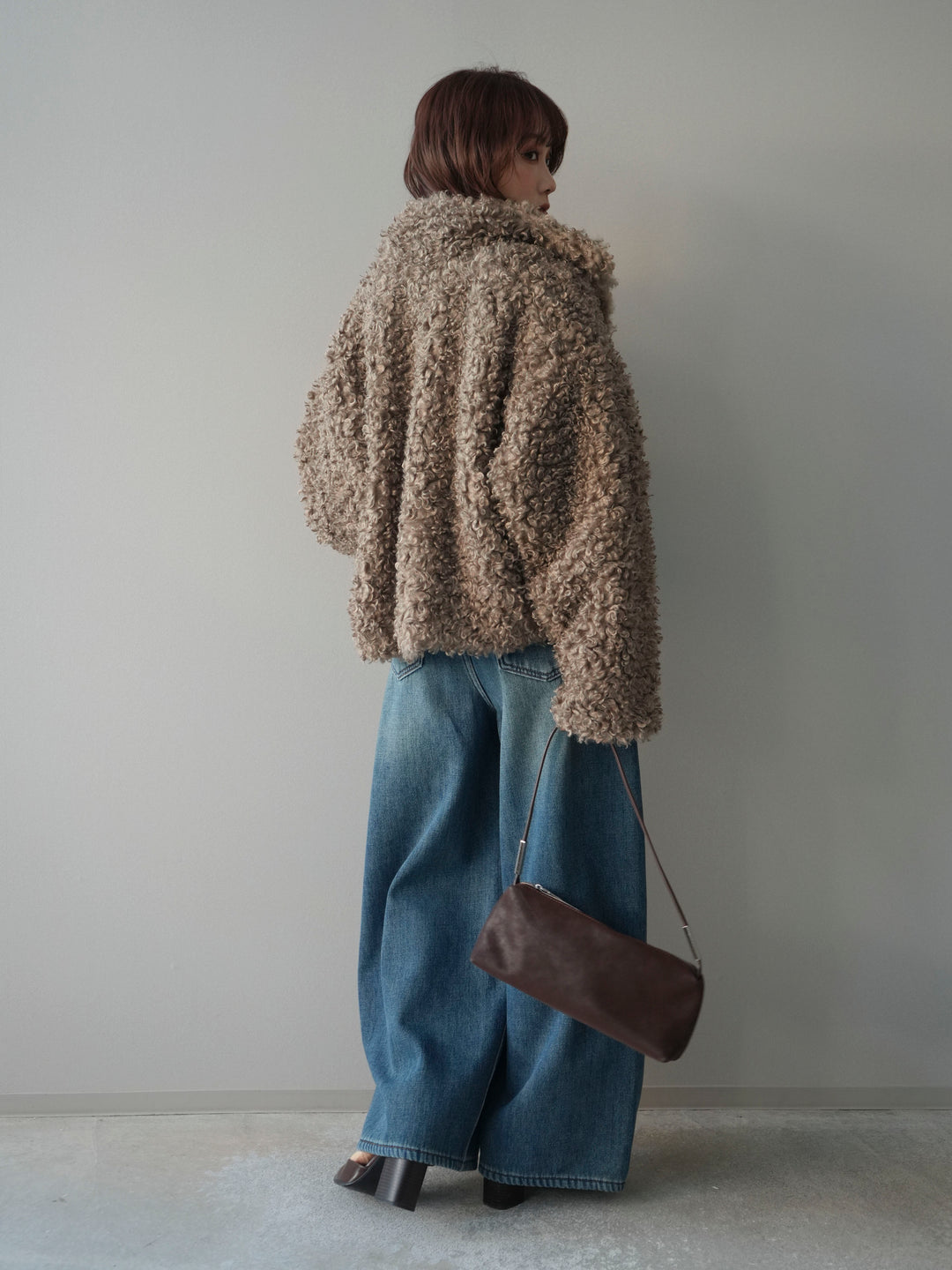 [SET]プードルファーミドルスタンドブルゾン+チュールレーストップス+ベルト付裏起毛カーブデニムパンツ(3set)