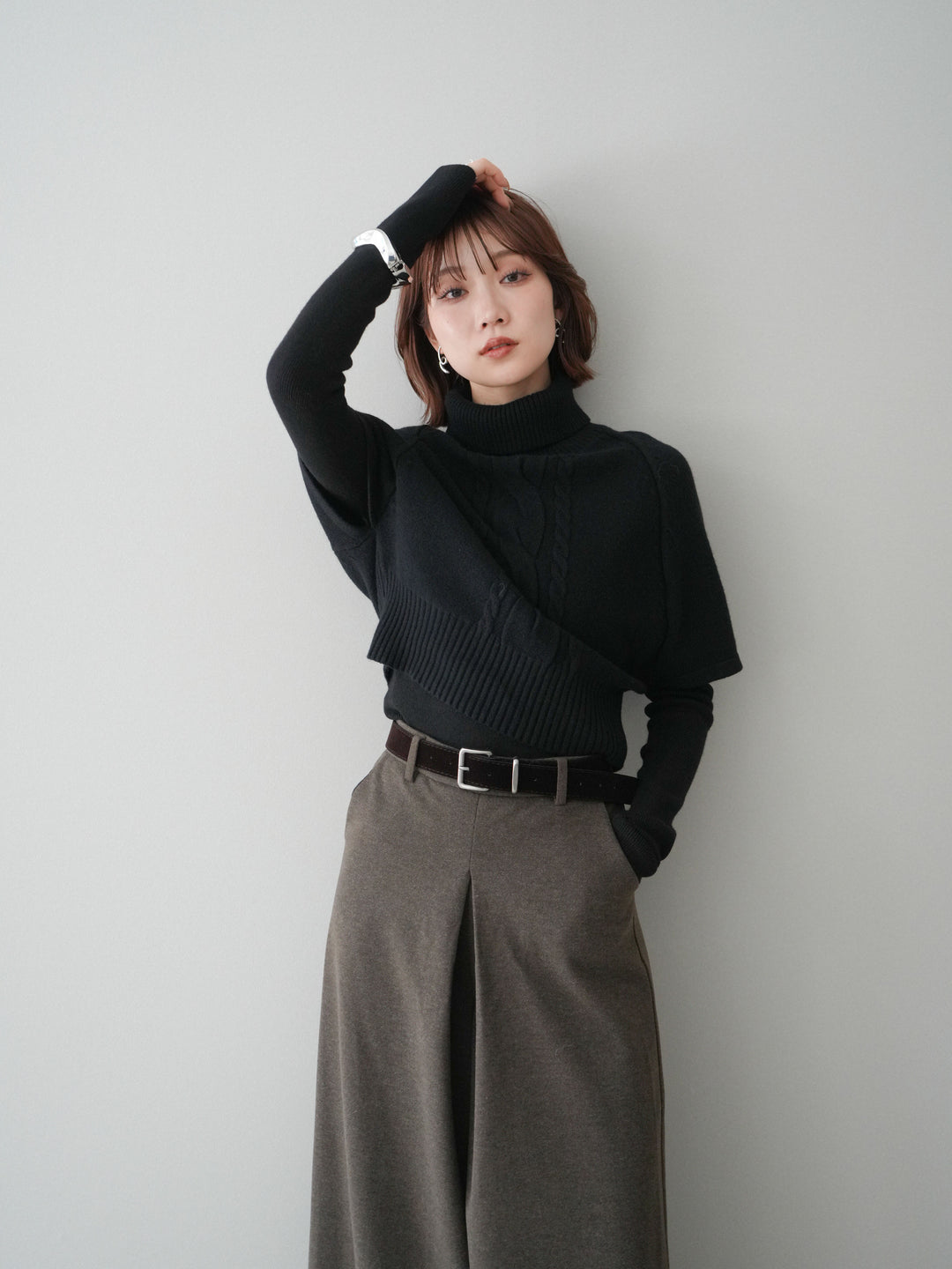 [予約]ケーブル編みタートルハーフスリーブニットアンサンブル/black