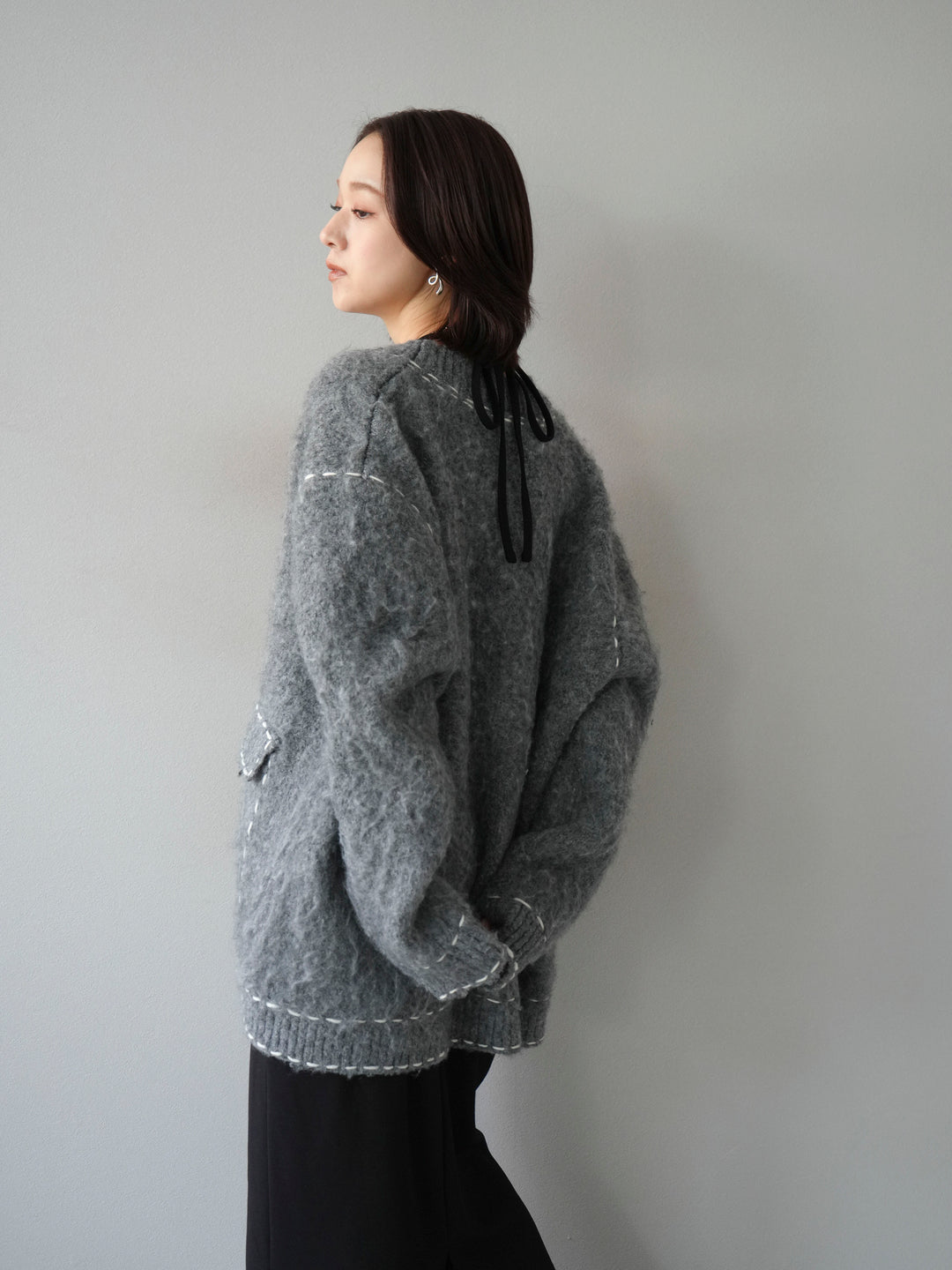 [予約]ステッチVネックニットカーディガン/グレー