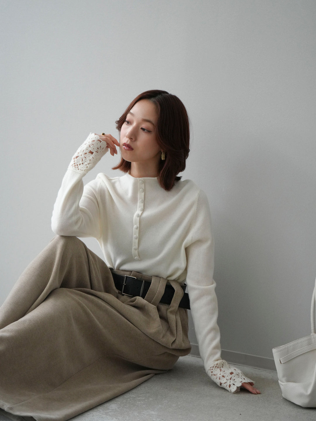 [SET]袖スカラップレースフロントボタンウールニットトップス+ベルトデザインループコールテンワイドパンツ(ベルト付き)(2set)