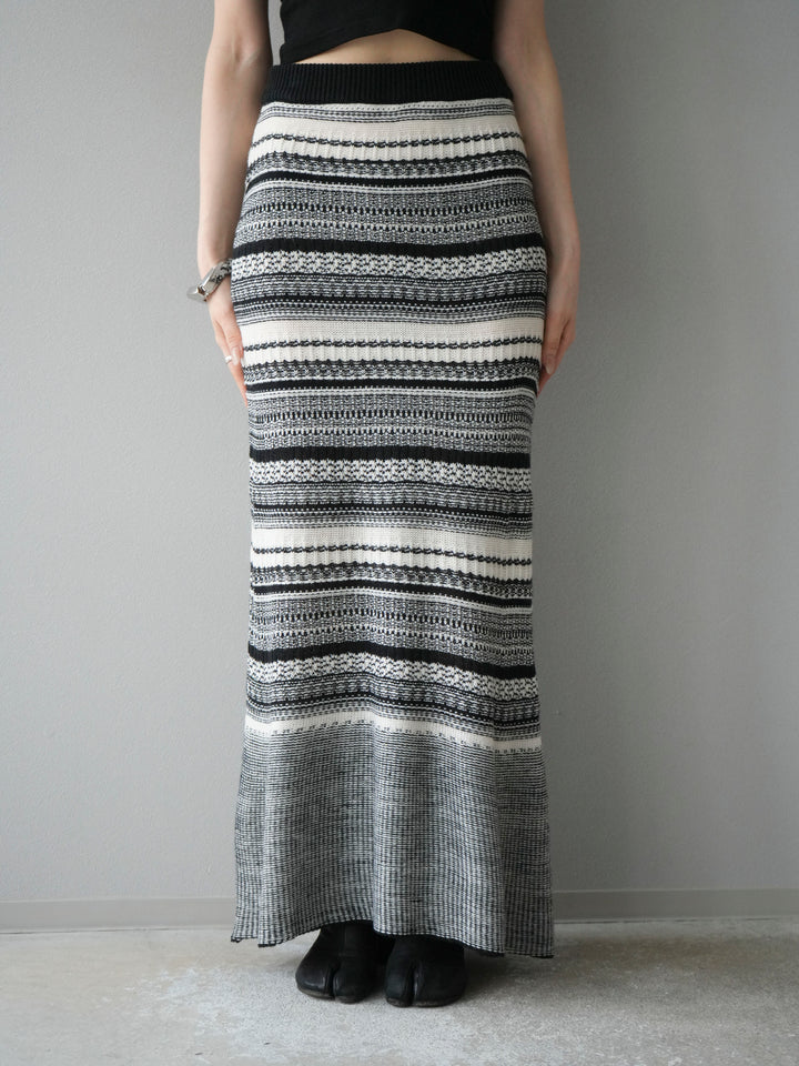 [予約]ガーター編みニットロングスカート/ホワイト×ブラック