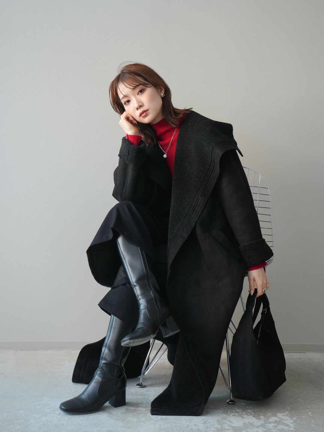 [SET]BIGカラームートンコート+袖ボタンボトルネックリブニットトップス+ベルト付ウールタッチミディアムパンツ(3set)