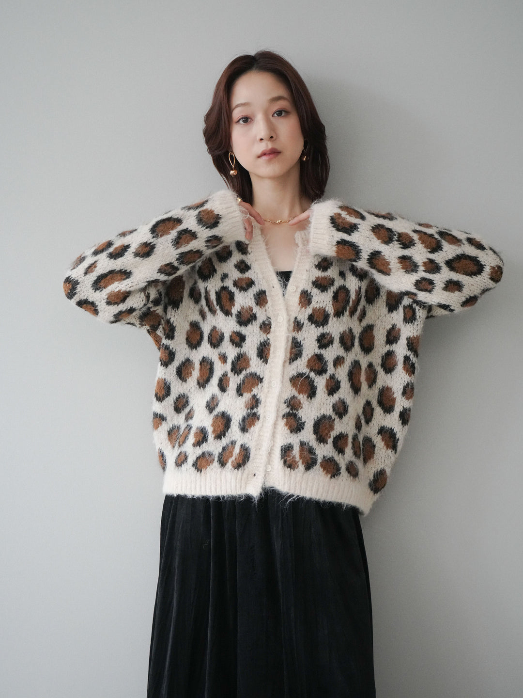 [SET]モヘアタッチレオパード柄ニットカーディガン+ワッシャーベロアプリーツスカート(2set)
