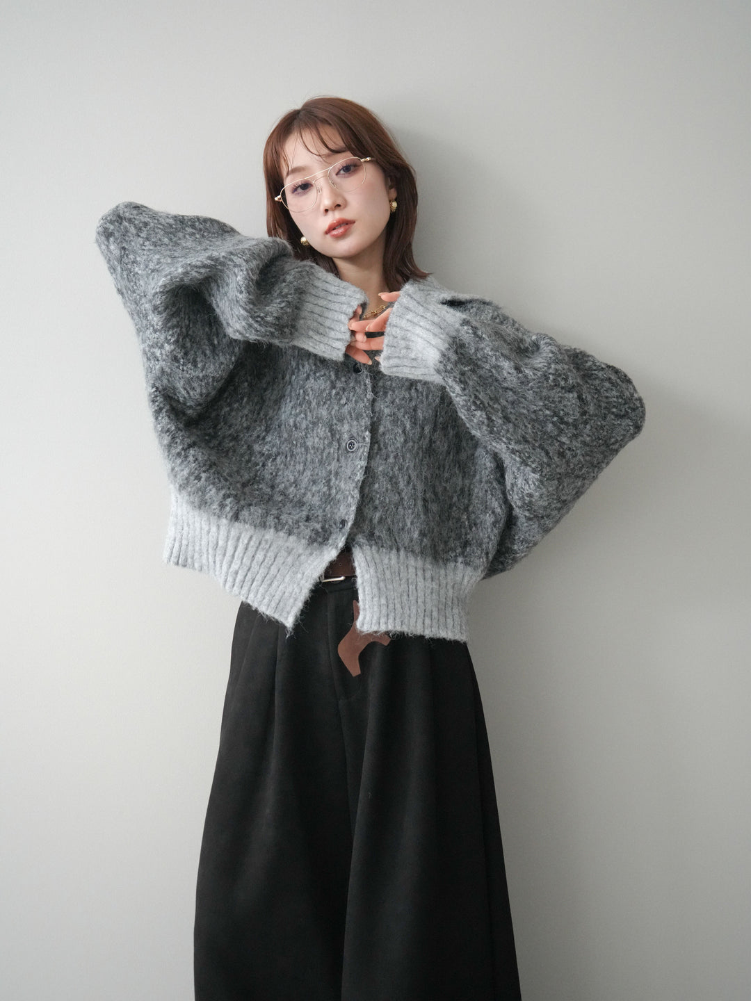 [SET]リブ切替メランジニットカーディガン+モチーフベルト付スエードタックワイドパンツ(2set)