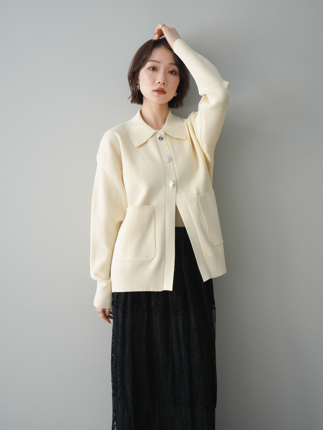 [予約]メタルボタン襟付きポリエステルニットカーディガン/ivory