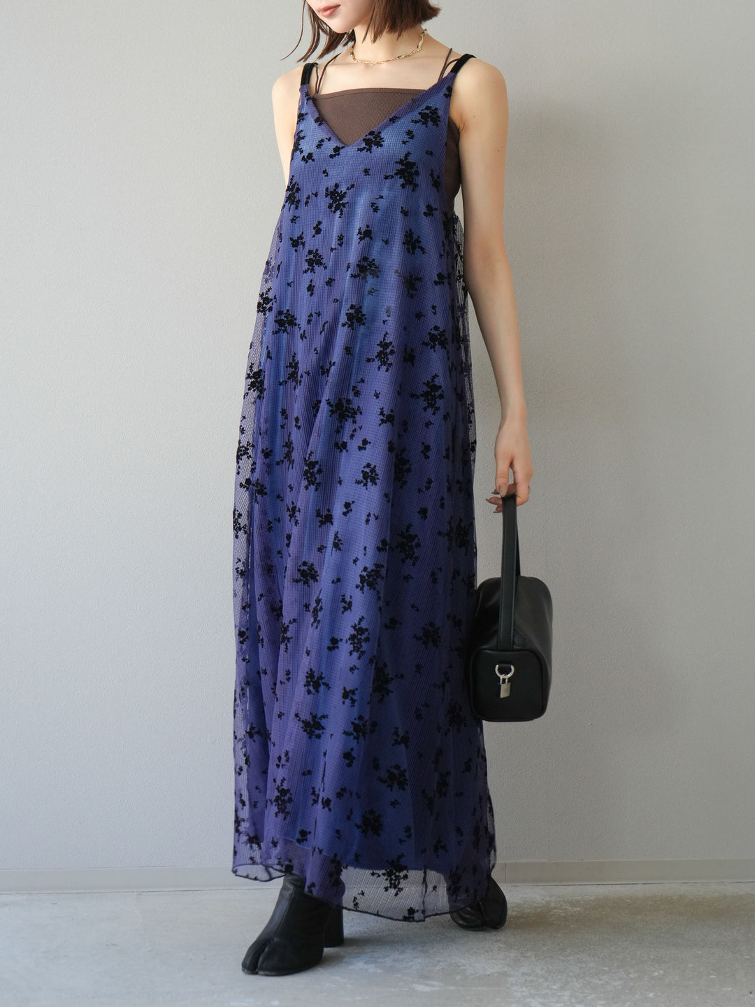 [SET]フロッキーチュールレイヤードベロアキャミワンピース+カップ付きバッククロスキャミソール(2set)