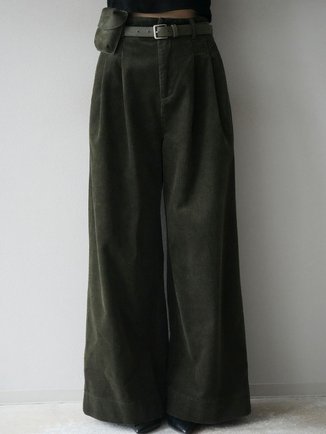 [予約]ベルト付コーデュロイワイドパンツ/green