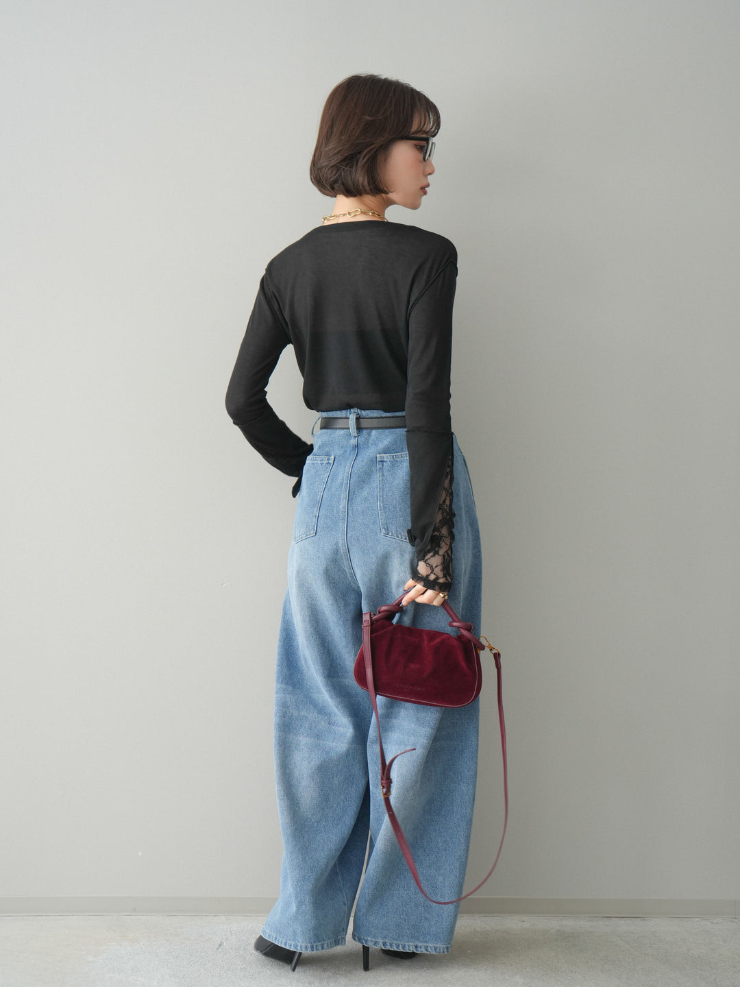 [SET]袖レースレイヤードデザインメロートップス+ハイウエストベルトループデザインデニムパンツ(2set)