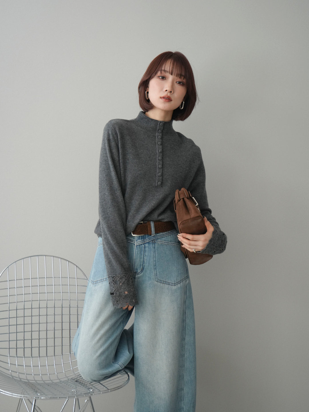 [予約]袖スカラップレースフロントボタンウールニットトップス/gray