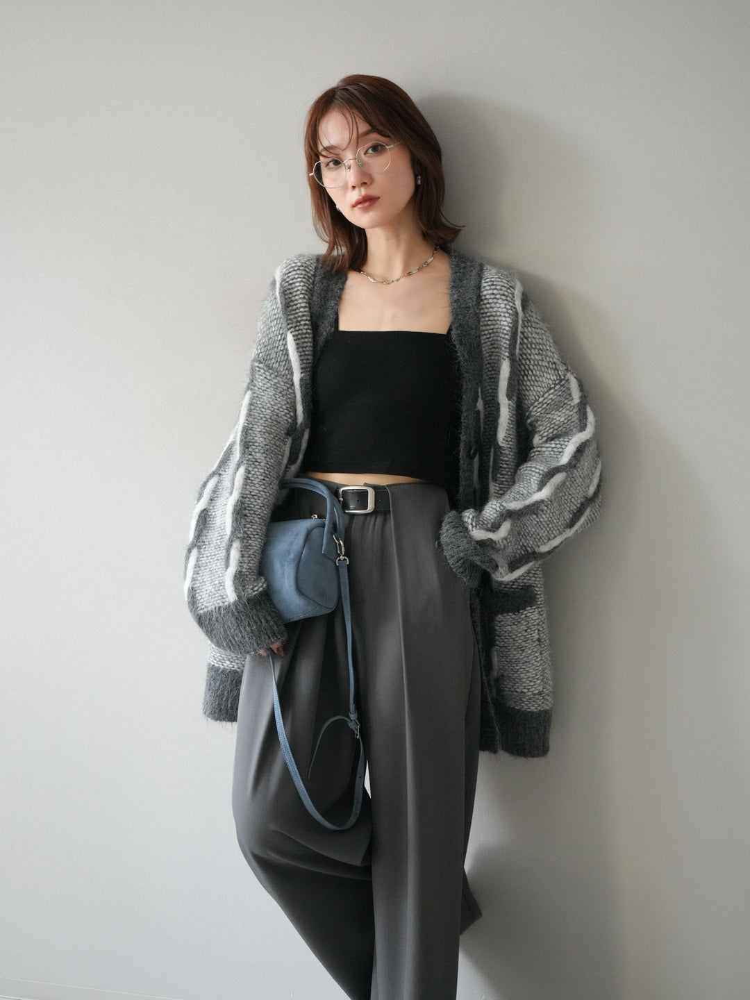 [SET]バイカラー編み込みデザインニットカーディガン+ベルトループデザインワイドパンツ(2set)