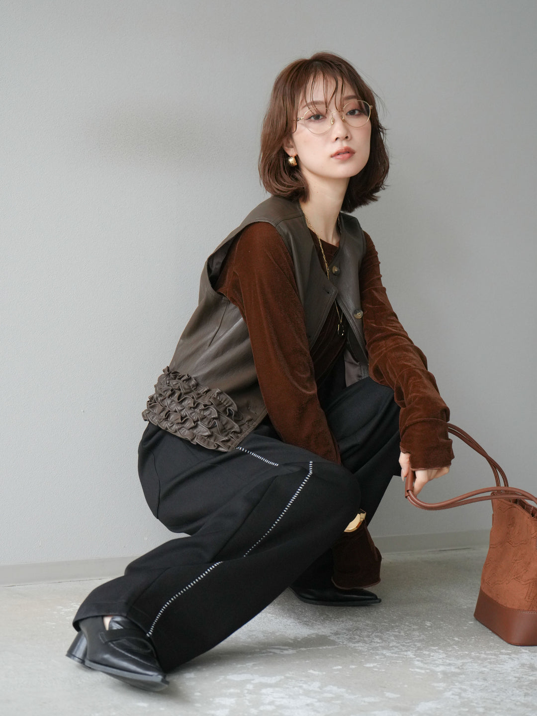 [予約]コンパクトフリルレザーベスト/ブラウン