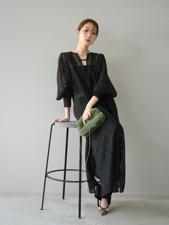 【套裝】塊蕾絲捲袖洋裝+塊蕾絲寬褲（2套）