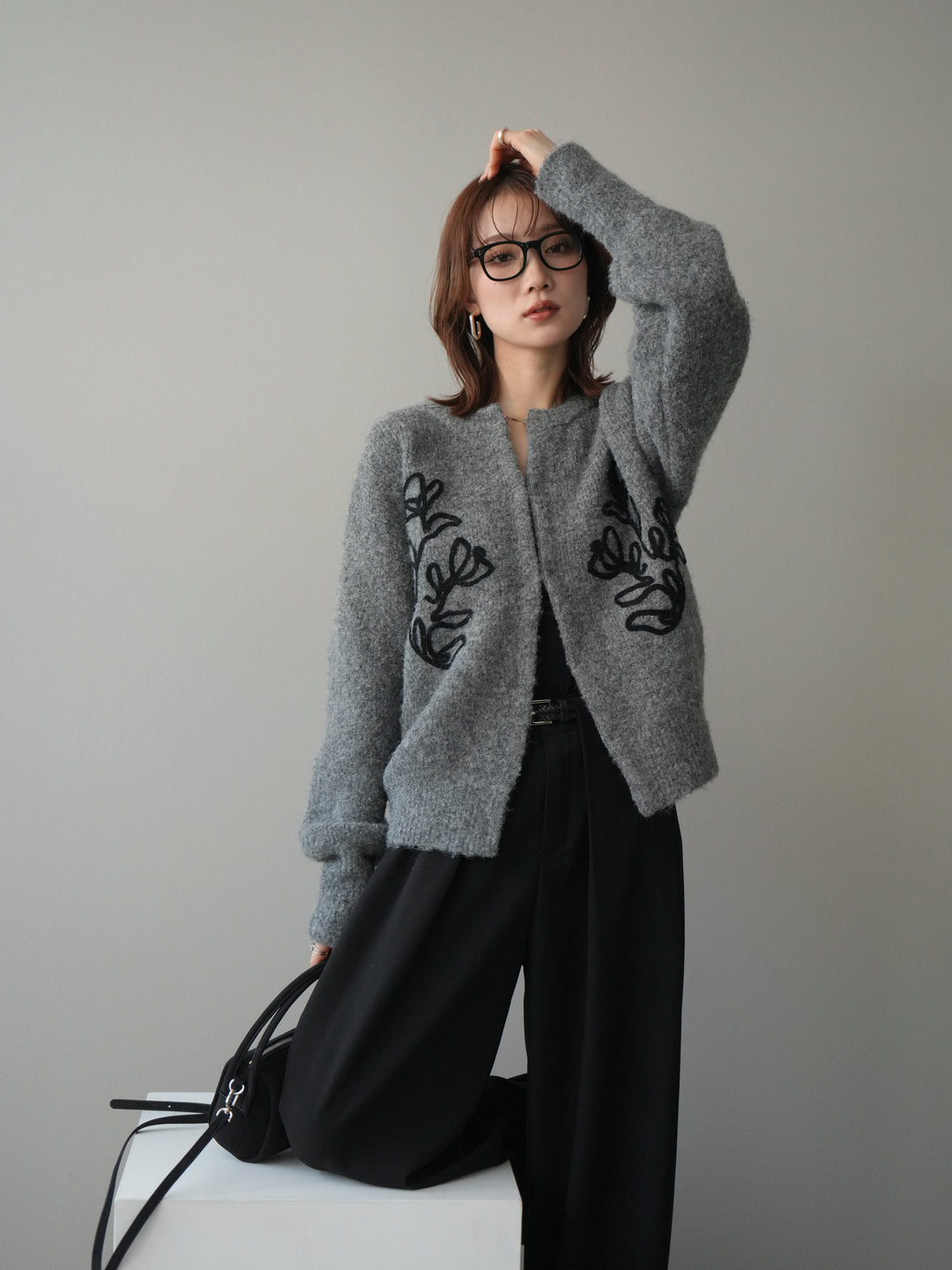 [SET]テープ刺繍ホック開きブークレニットカーディガン+ベルトループデザインワイドパンツ(2set)