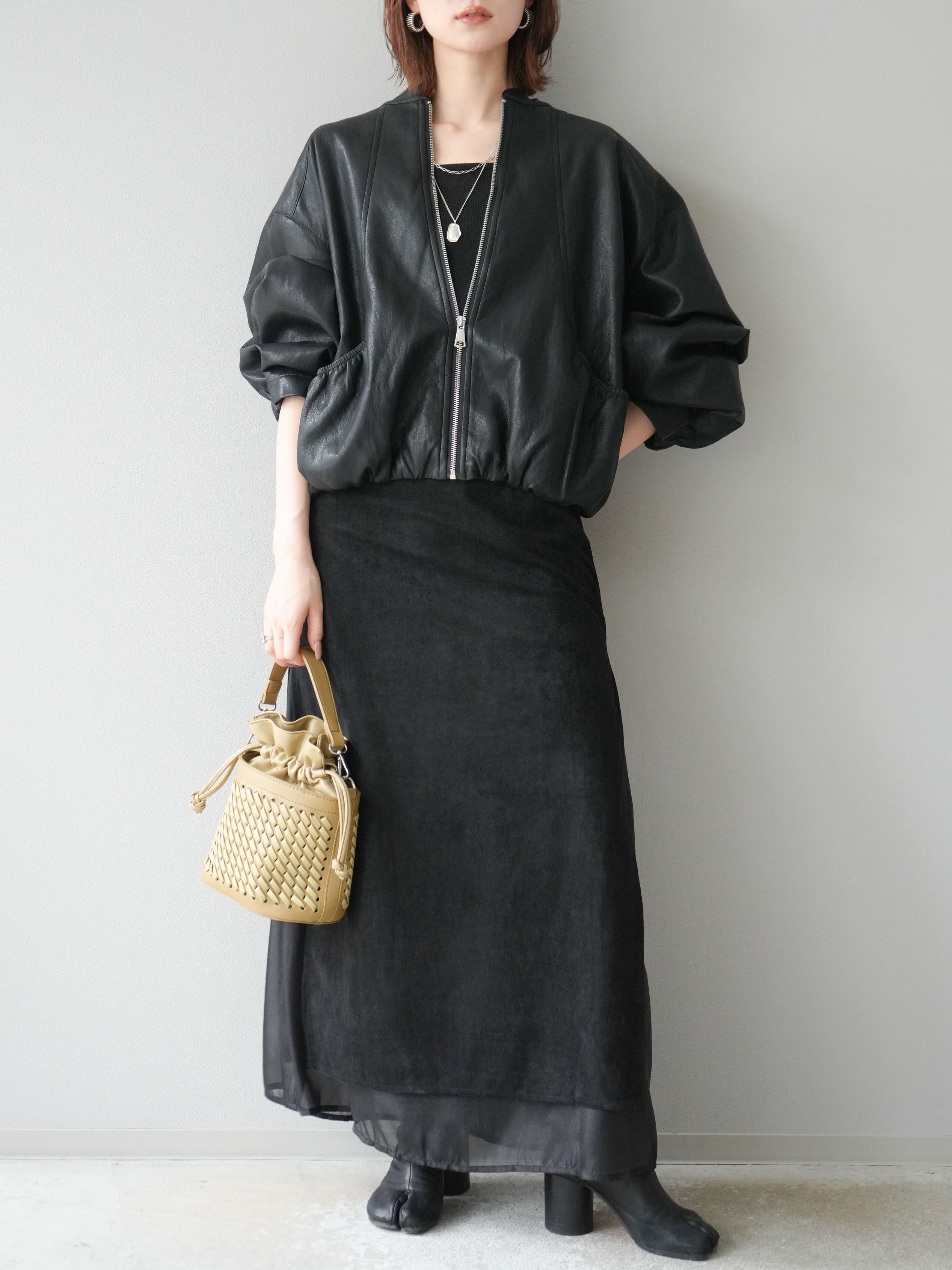 予約]フェイクレザー裾バルーンブルゾン/ブラック – Lumier