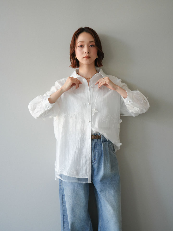 [予約]3Dバタフライエンブロイダリーブラウス/white