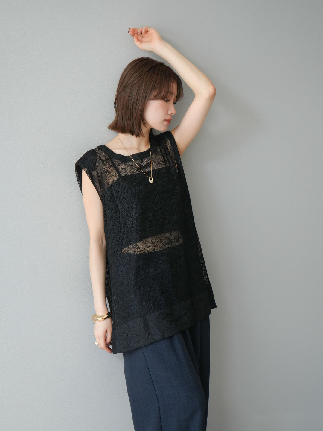 [予約]シャイニーレースプルオーバー/ブラック