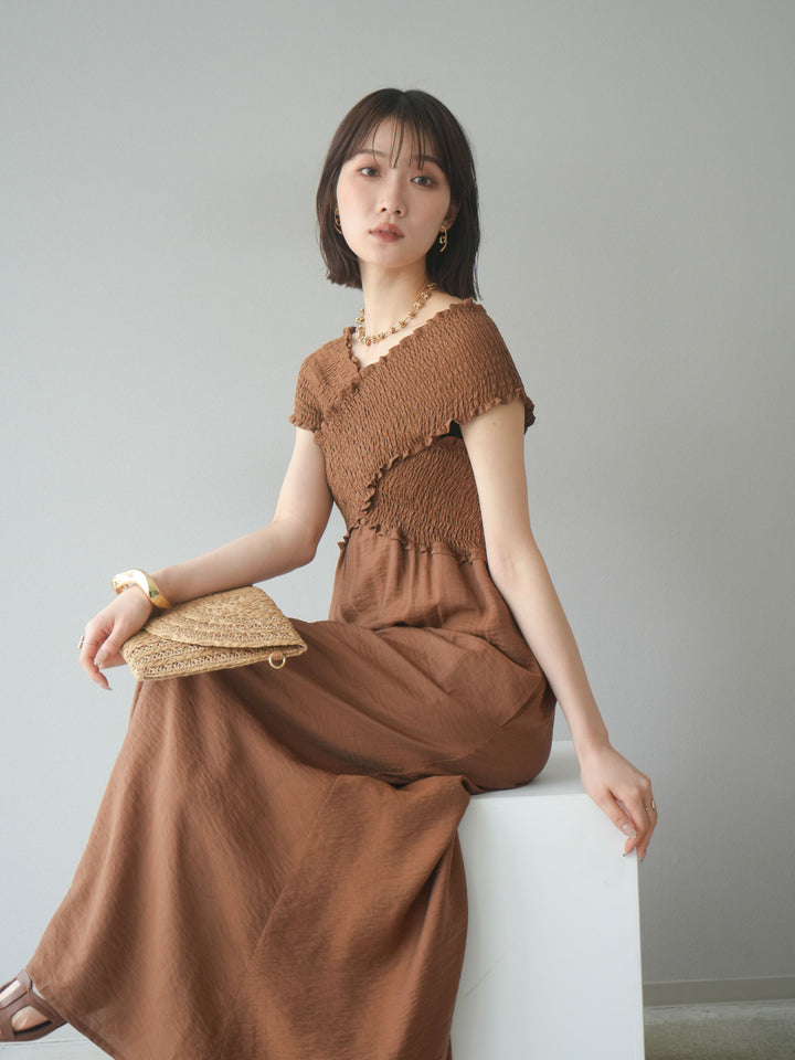 [予約]シャーリングクロスワンピース/ブラウン