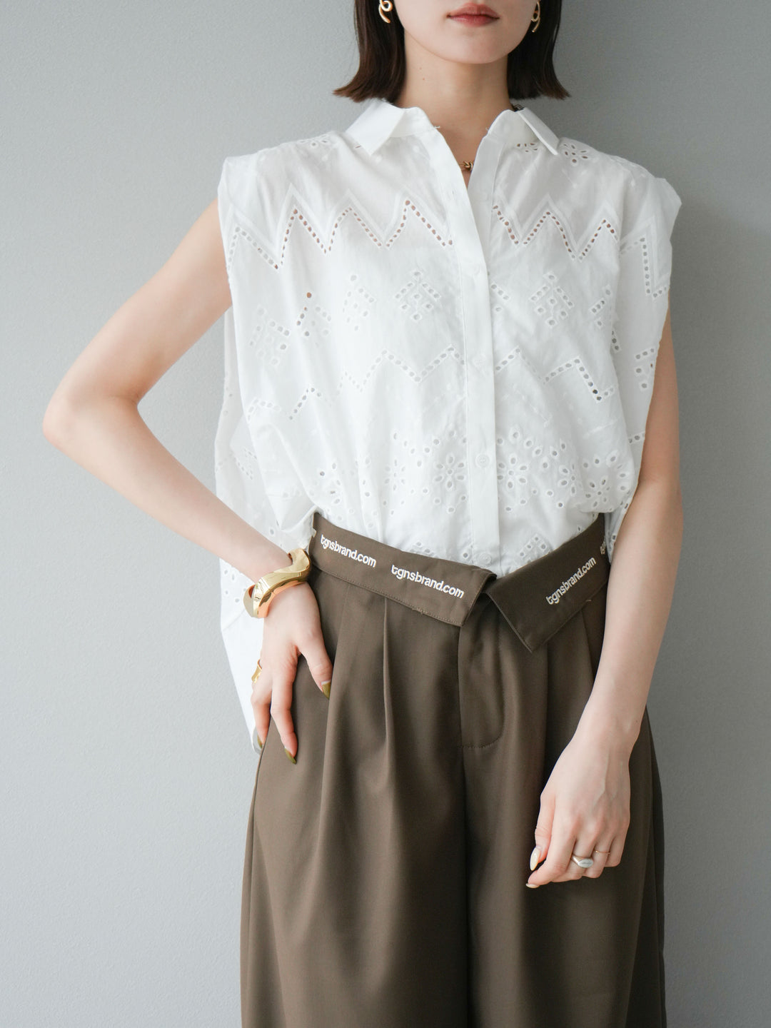 [予約]エンブロイダリーレースタックショルダーブラウス/ホワイト