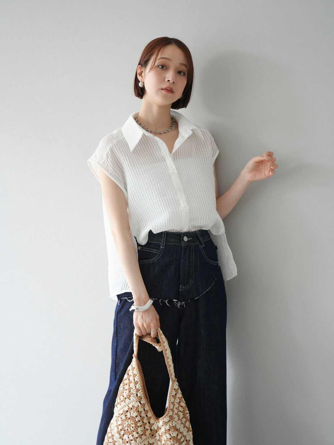 [SET] 透視格紋無袖襯衫 + 臀部設計牛仔褲（2 套）