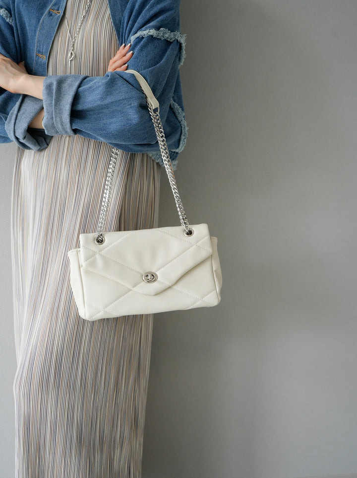 [Pre-order] Quilted Chain Bag/Ivory