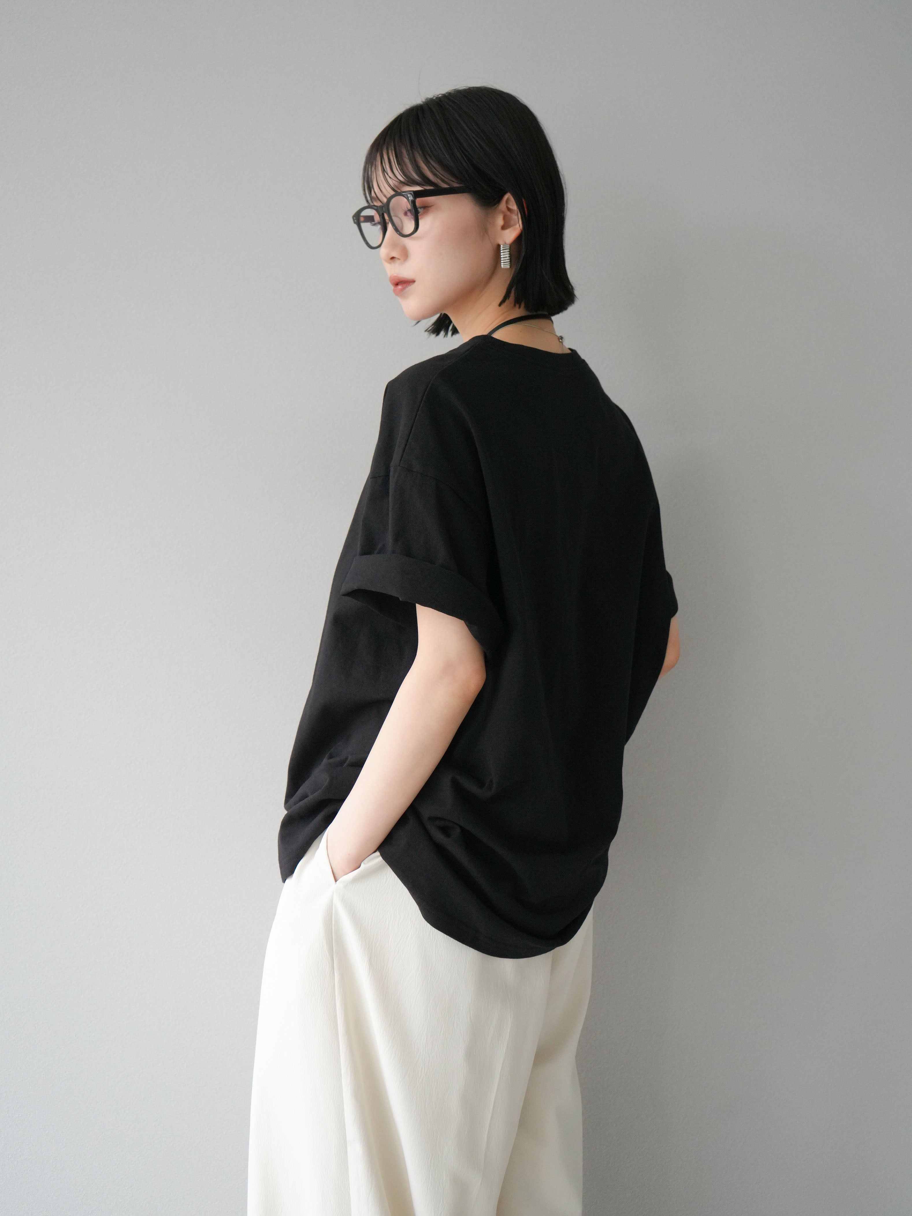 予約]ネオンロゴフォトプリントBIG Tシャツ/ブラック – Lumier