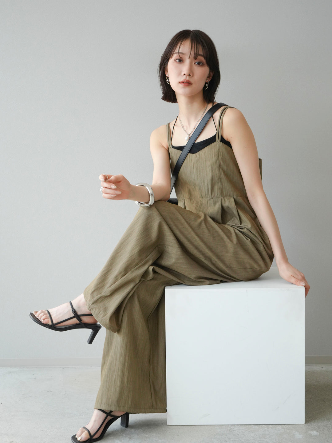 [SET]リネンライクビスチェデザインサロペット+ダブルストラップカットリブブラキャミソール(2set)