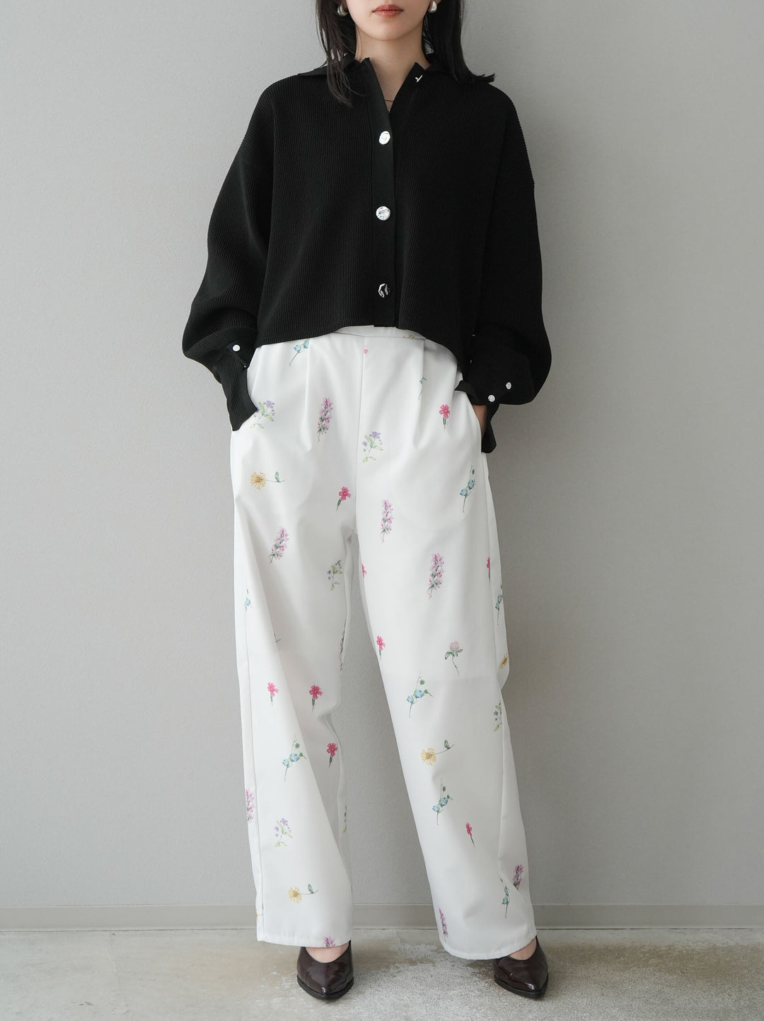 [SET]ボリュームスリーブポロニットカーディガン+フラワーアートプリントタックパンツ(2set)